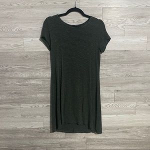 🦋3/$15🦋 Forever 21 Striped Green Casual Dress